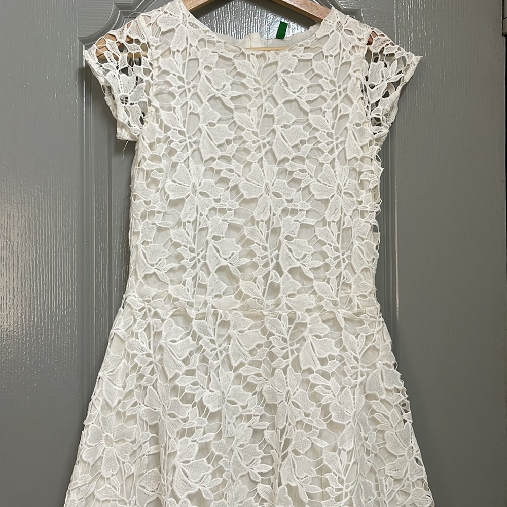 A beautiful white dress in size XS - Picture 1 of 10